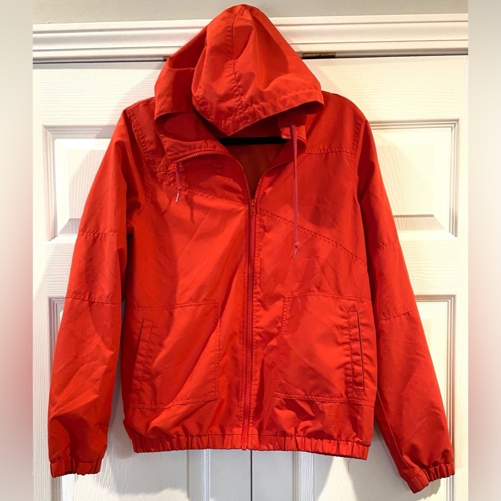 VOLCOM Jacket Women Medium 10 Melon Orange Mesh Lined Rain Hood Pockets Full Zip